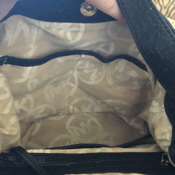 Michael Kors Uptown Astor Shoulder Hobo Bag - Picture 7 of 8